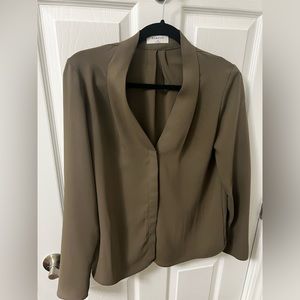 Aritzia Power Blouse, Size Medium